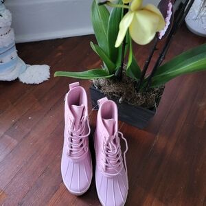 Chic Pink Lace-Up Boots